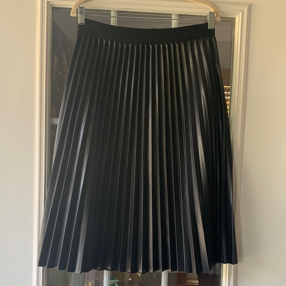 Pleated Faux Leather A-line skirt, Sz 7